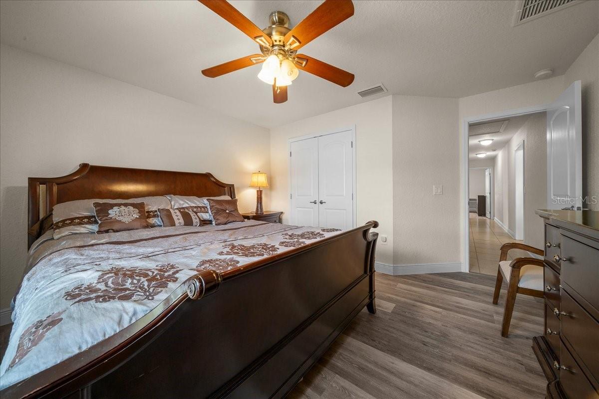 MEADOW GLENN UN 3B - Residential