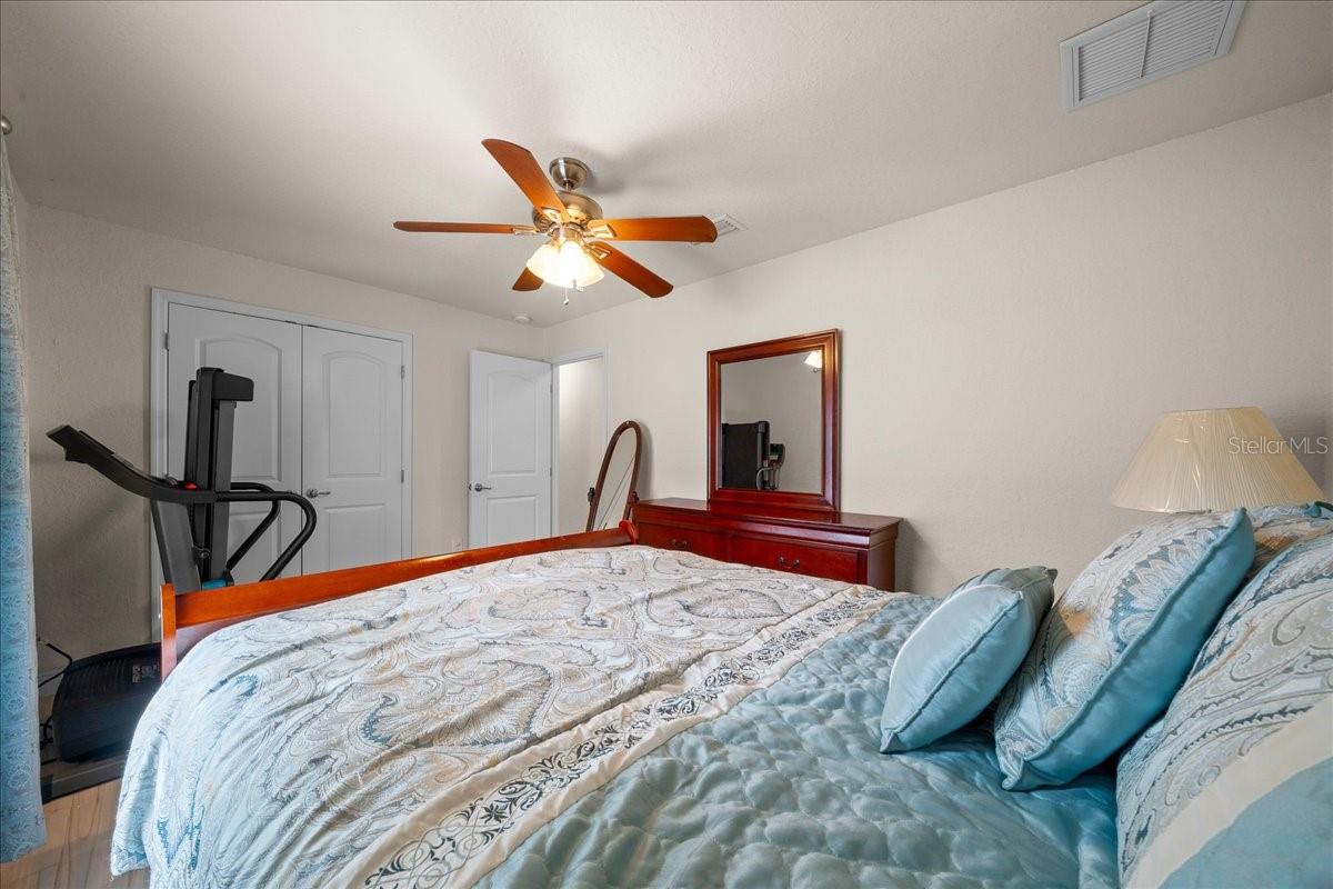 MEADOW GLENN UN 3B - Residential