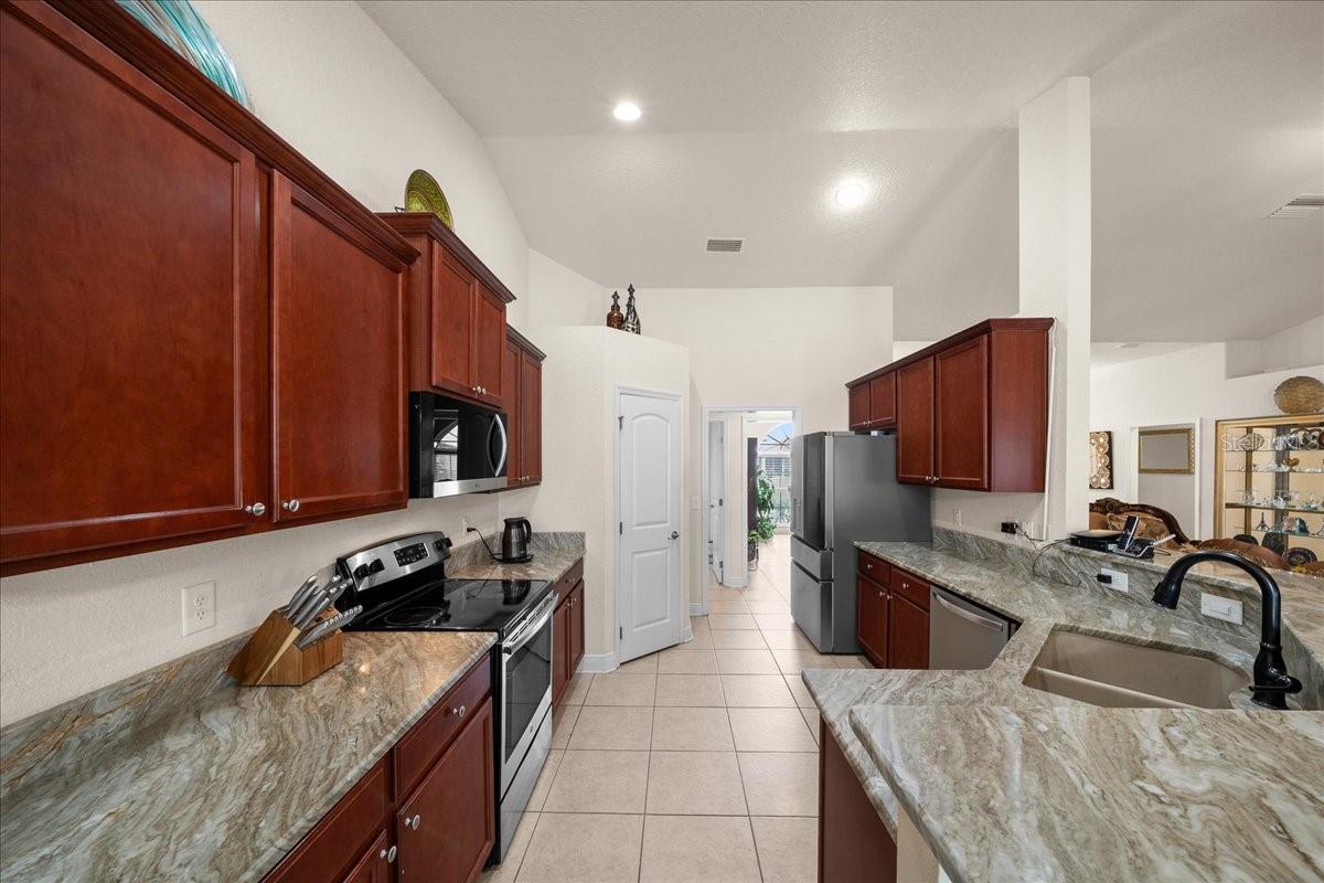 MEADOW GLENN UN 3B - Residential