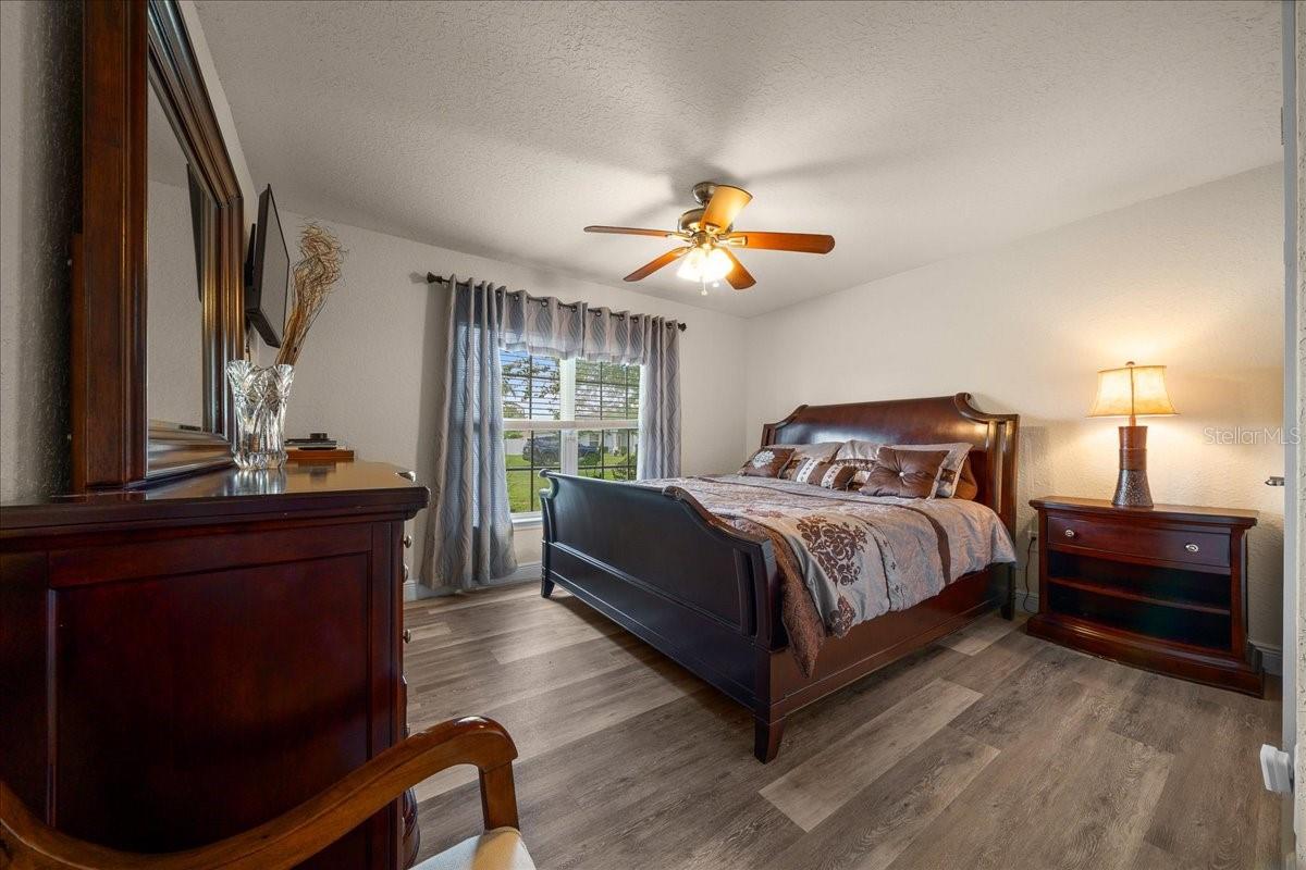 MEADOW GLENN UN 3B - Residential
