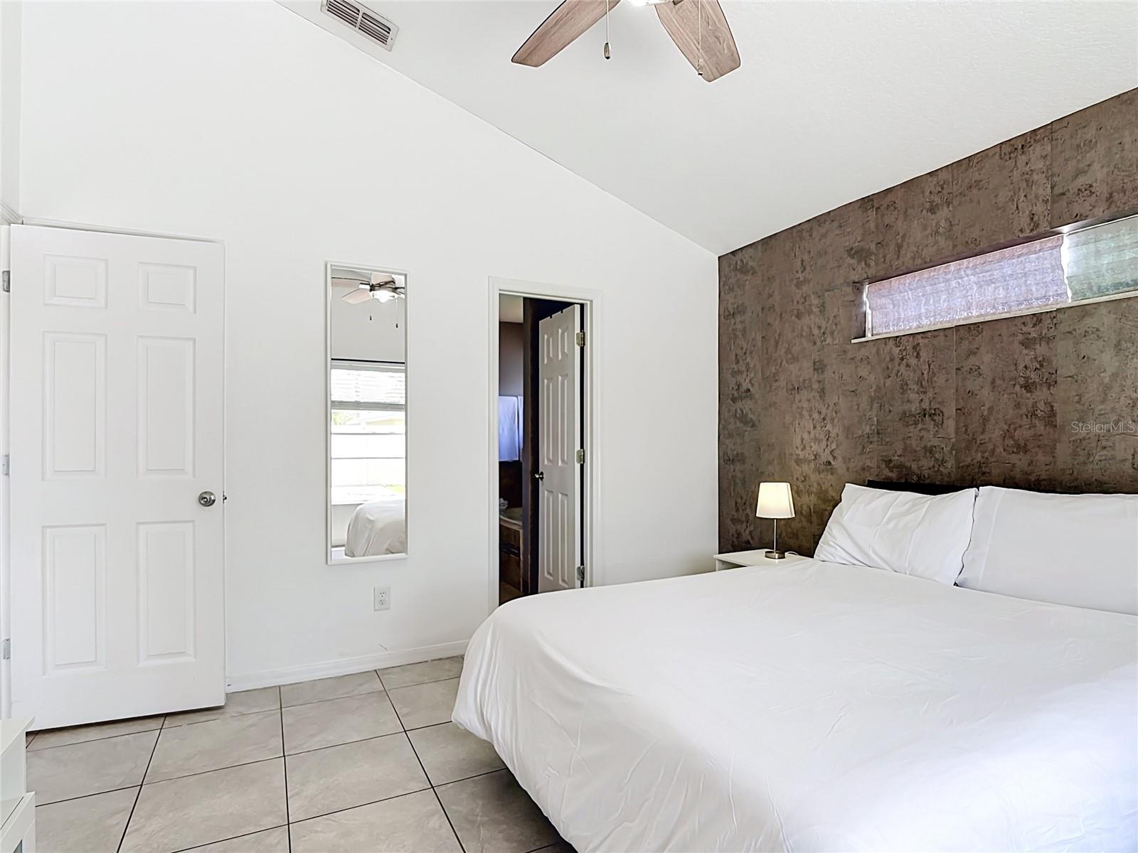 CRYSTAL COVE RESORT - Residential