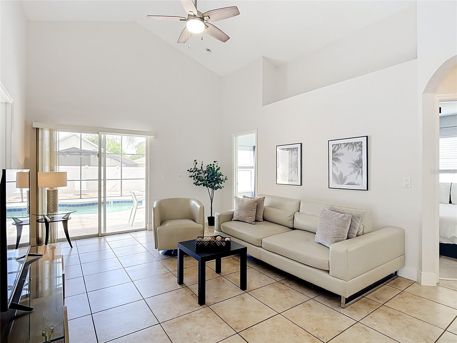 CRYSTAL COVE RESORT - Residential