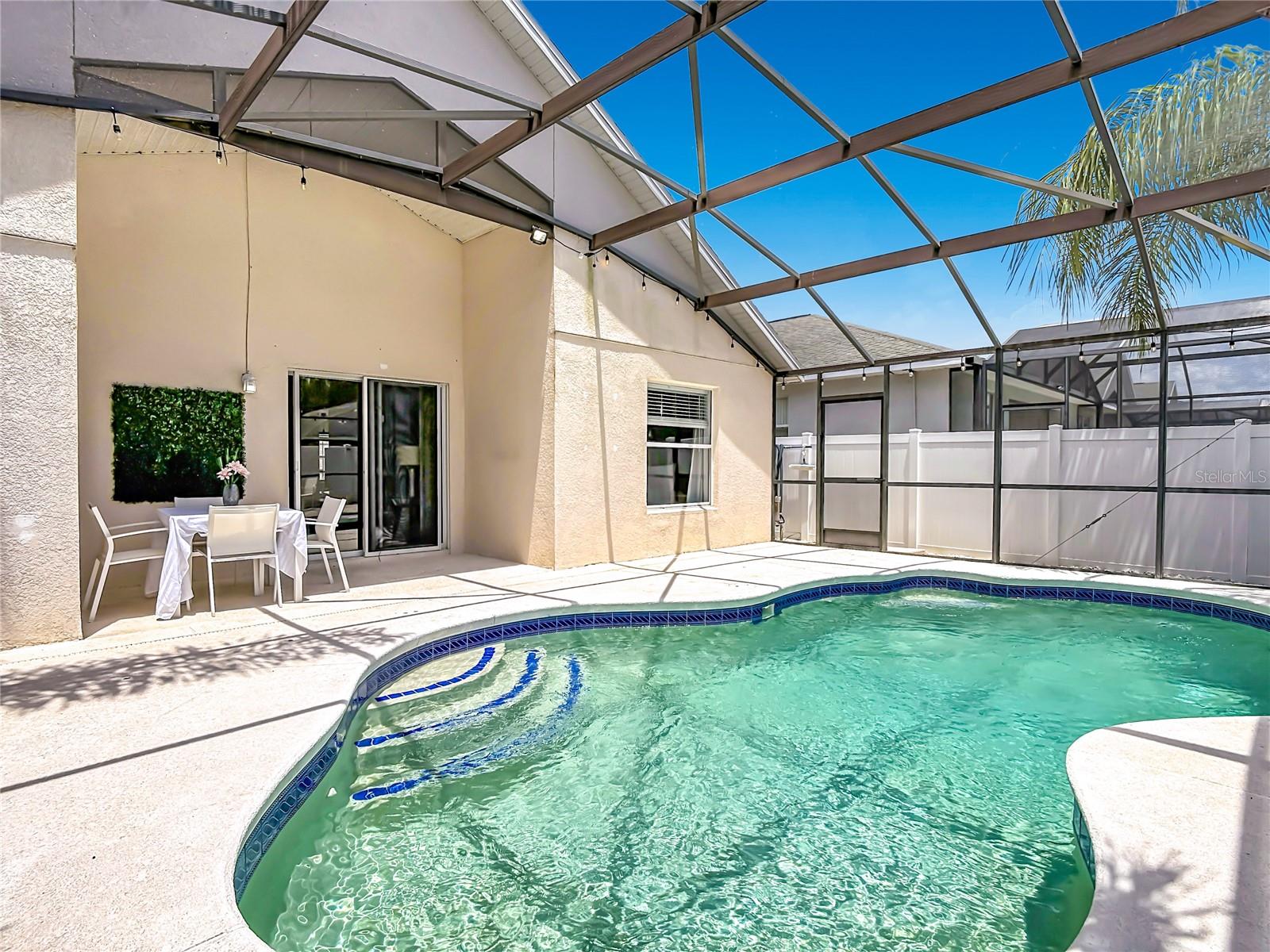 CRYSTAL COVE RESORT - Residential