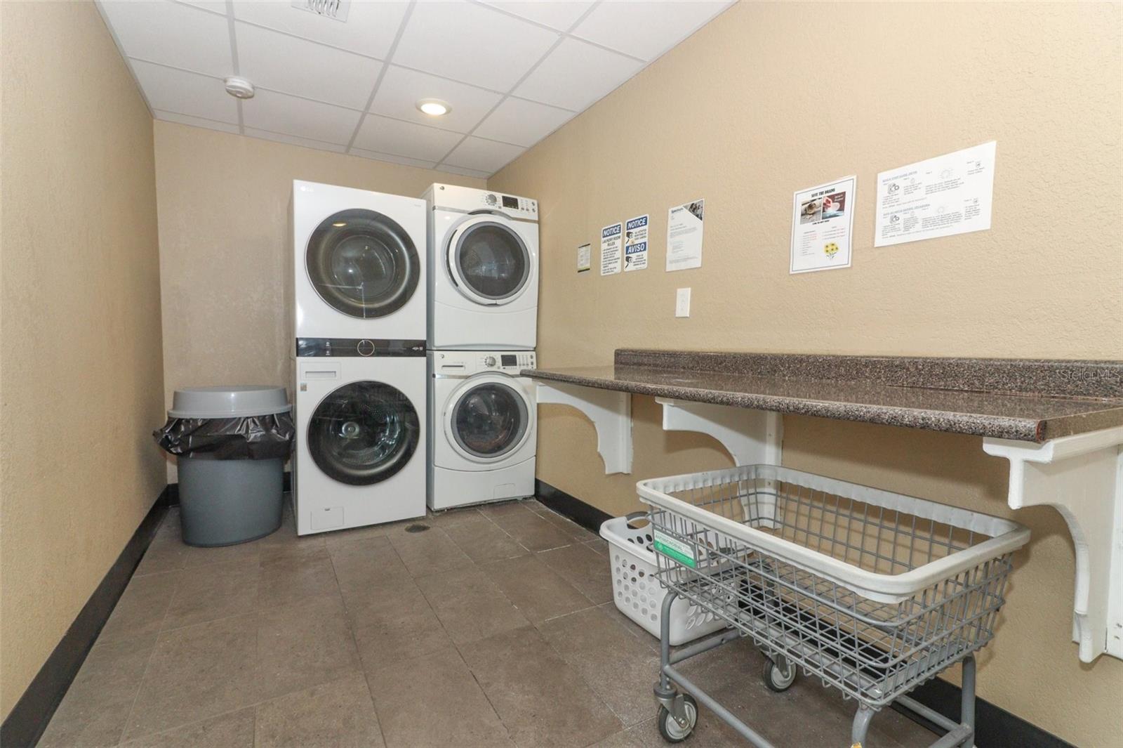 BLDG 6 UNIT 189 THE STRATFORD A WINTER PARK CONDOM - Residential