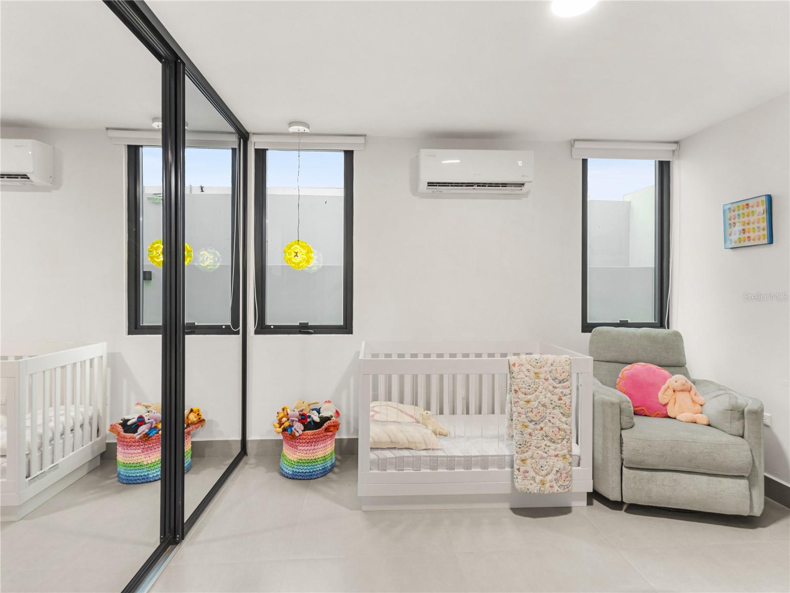 RESIDENCE AT RIO - Residential