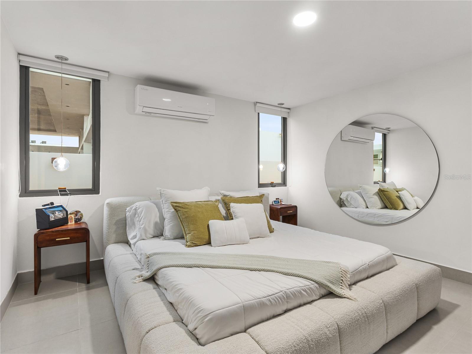 RESIDENCE AT RIO - Residential