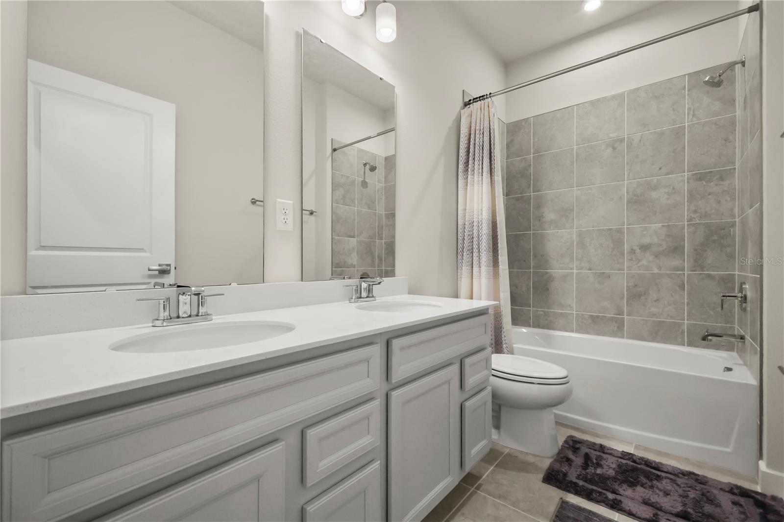 ASHTON COVEY PH ONE - Residential