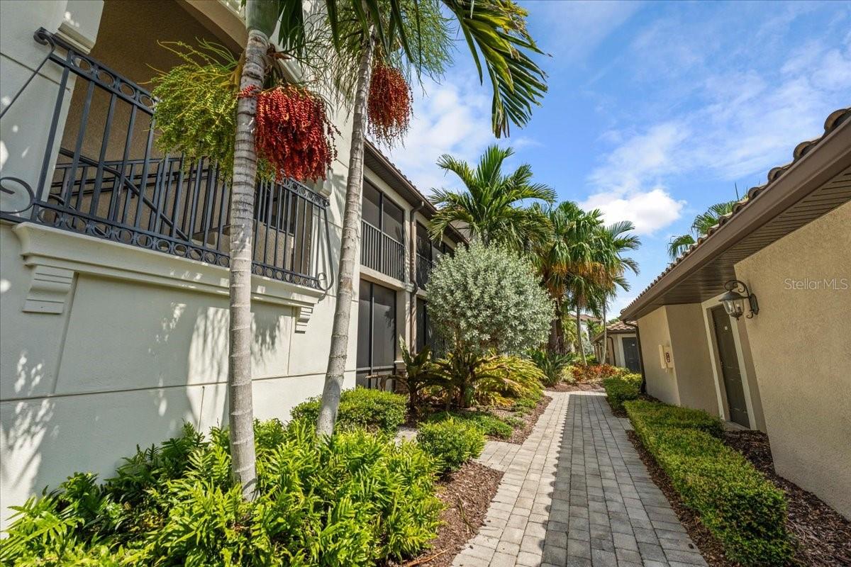 LAKEWOOD NATIONAL PH - Residential