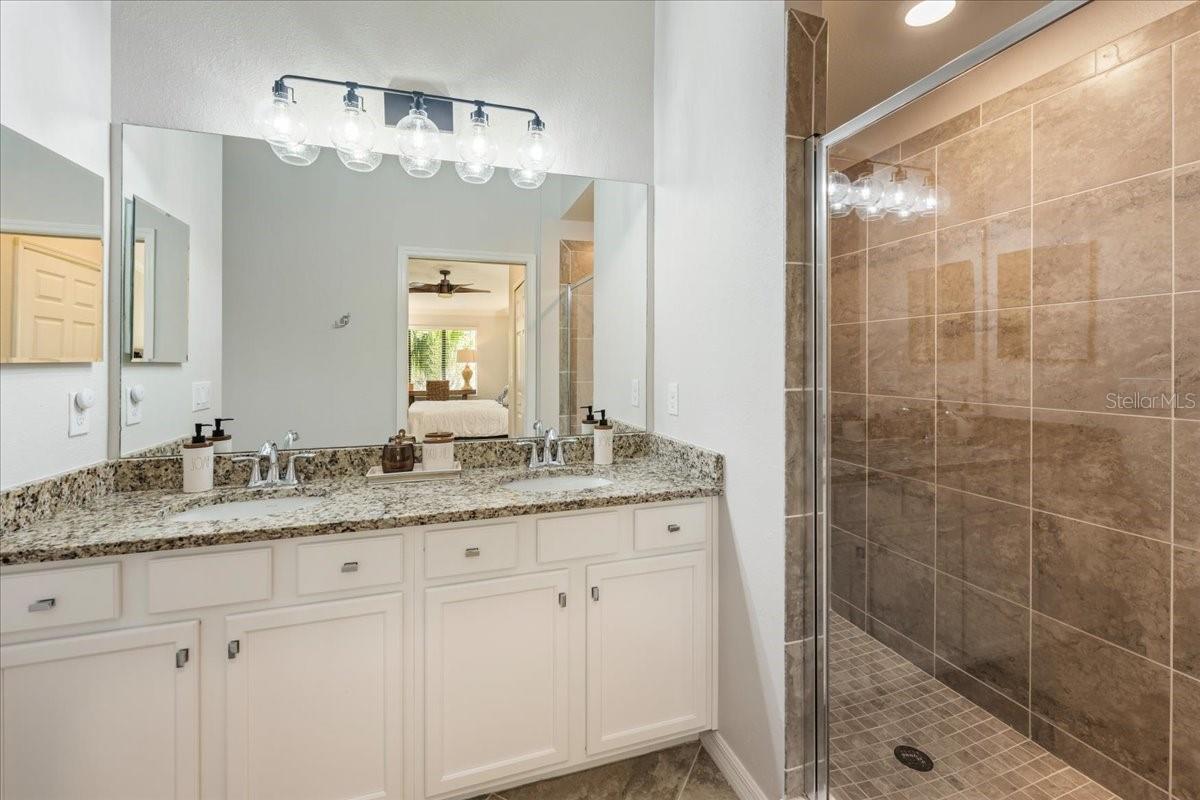 LAKEWOOD NATIONAL PH - Residential