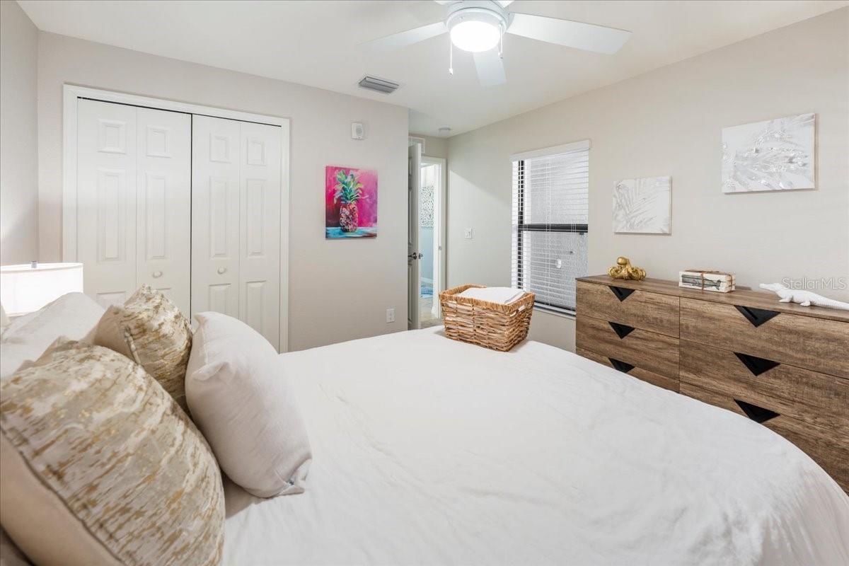 LAKEWOOD NATIONAL PH - Residential