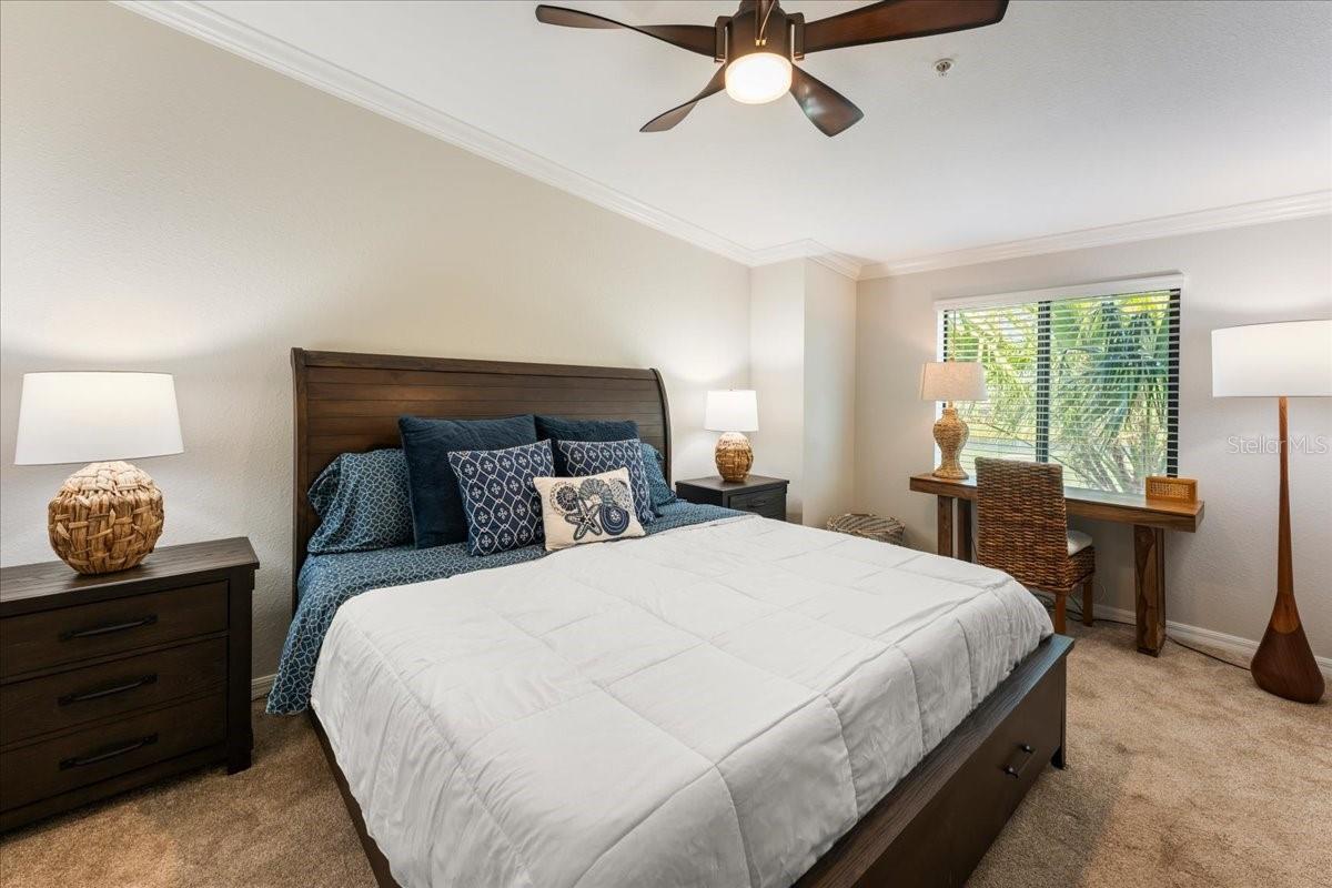 LAKEWOOD NATIONAL PH - Residential