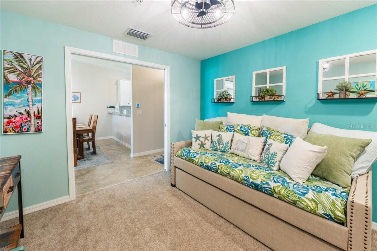LAKEWOOD NATIONAL PH - Residential