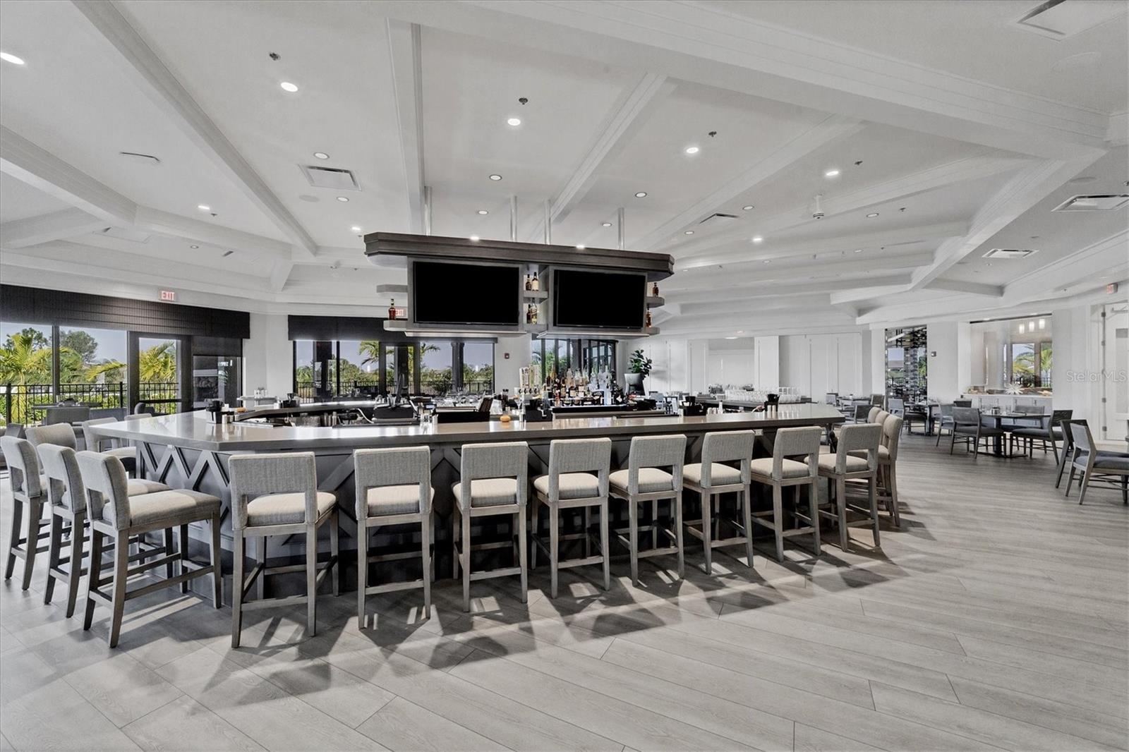 LAKEWOOD NATIONAL PH - Residential