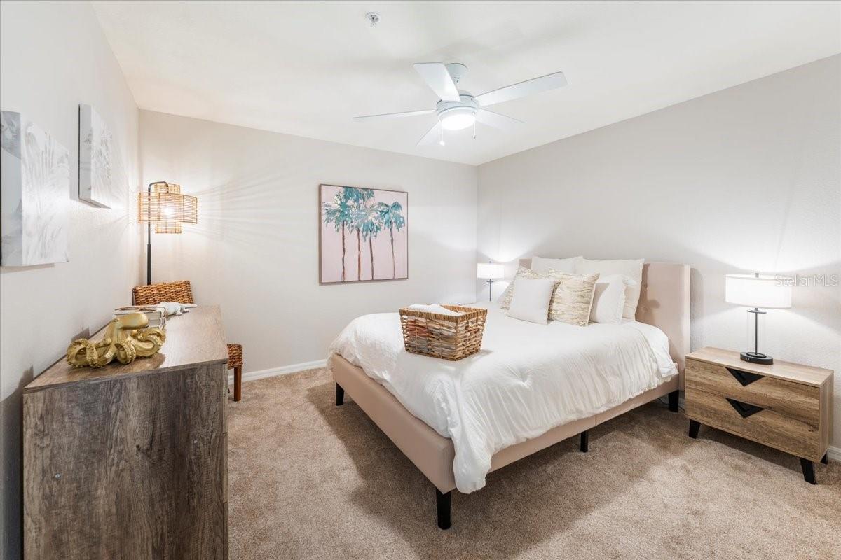 LAKEWOOD NATIONAL PH - Residential