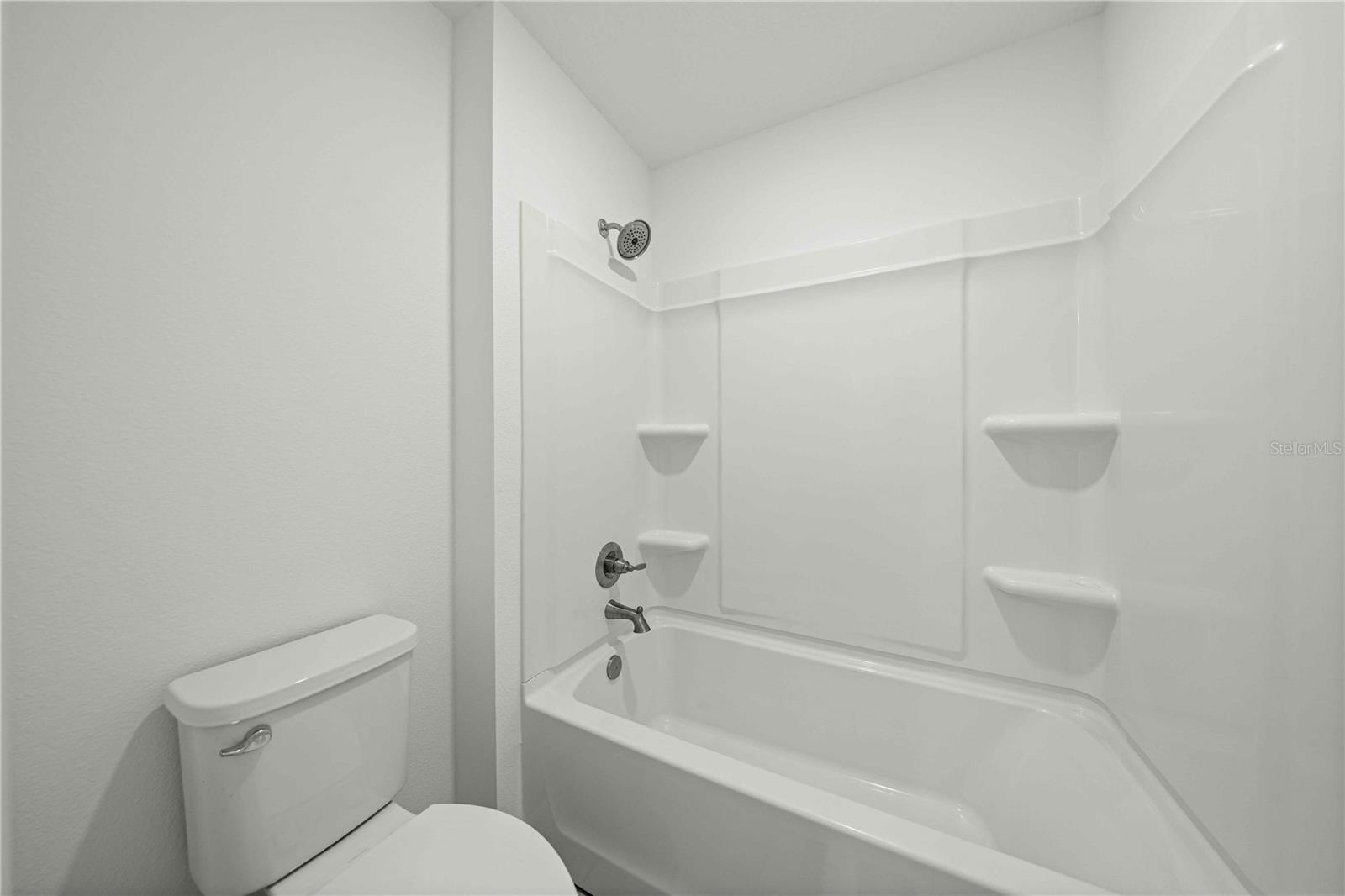 CALESA TOWNSHIP ROAN HILLS PH - Residential Lease