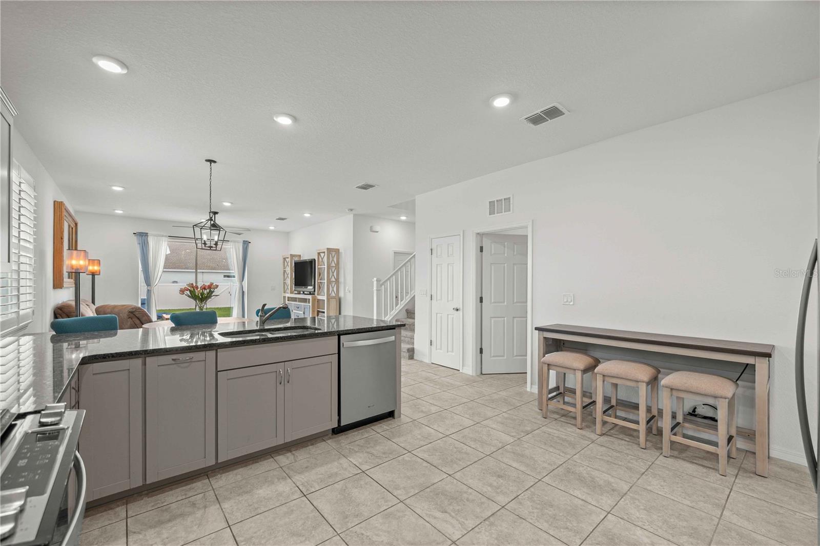 CALESA TOWNSHIP ROAN HILLS PH - Residential Lease