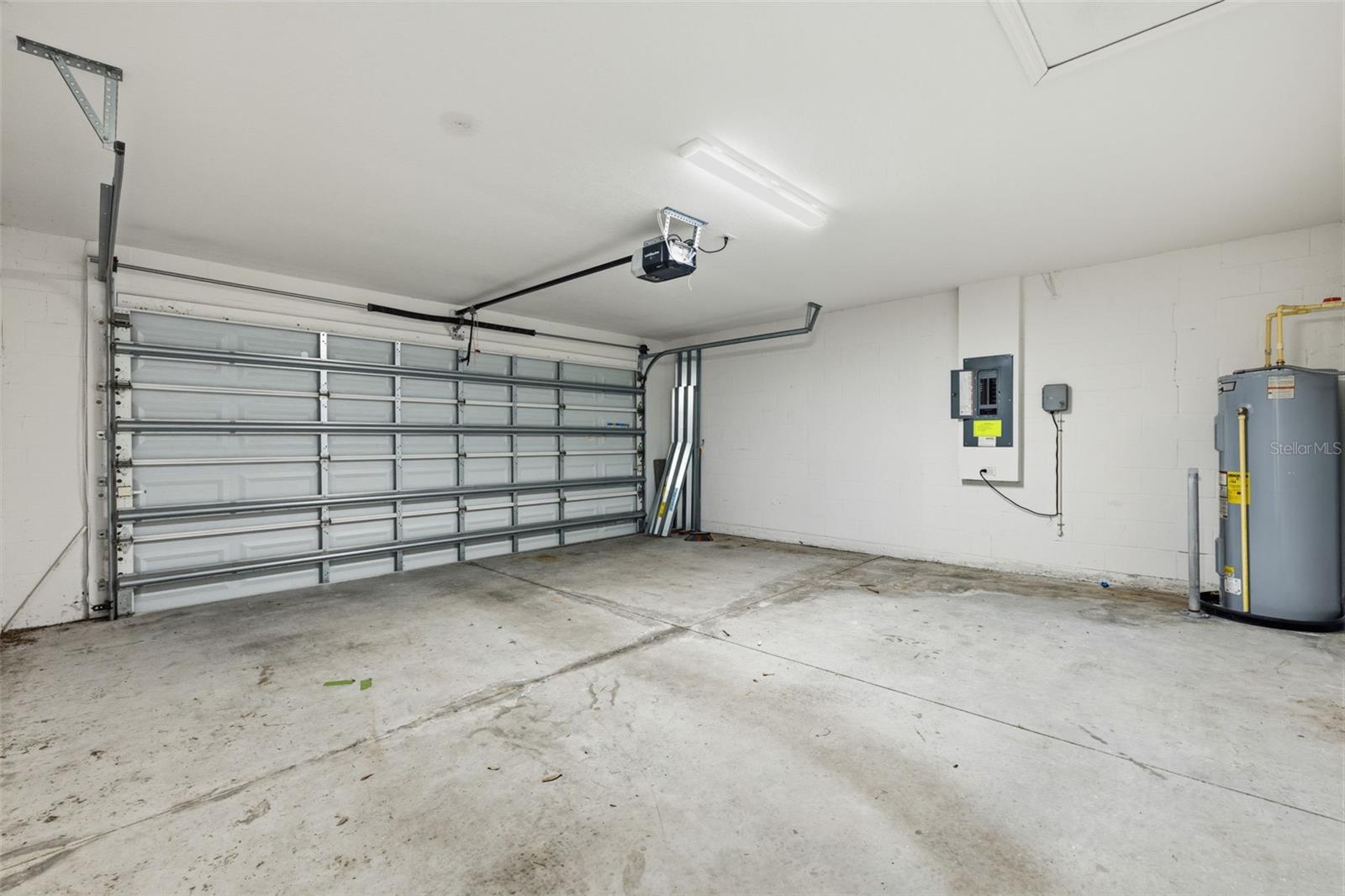 TRIPLE CRK PH 4 VILLAGE I - Residential