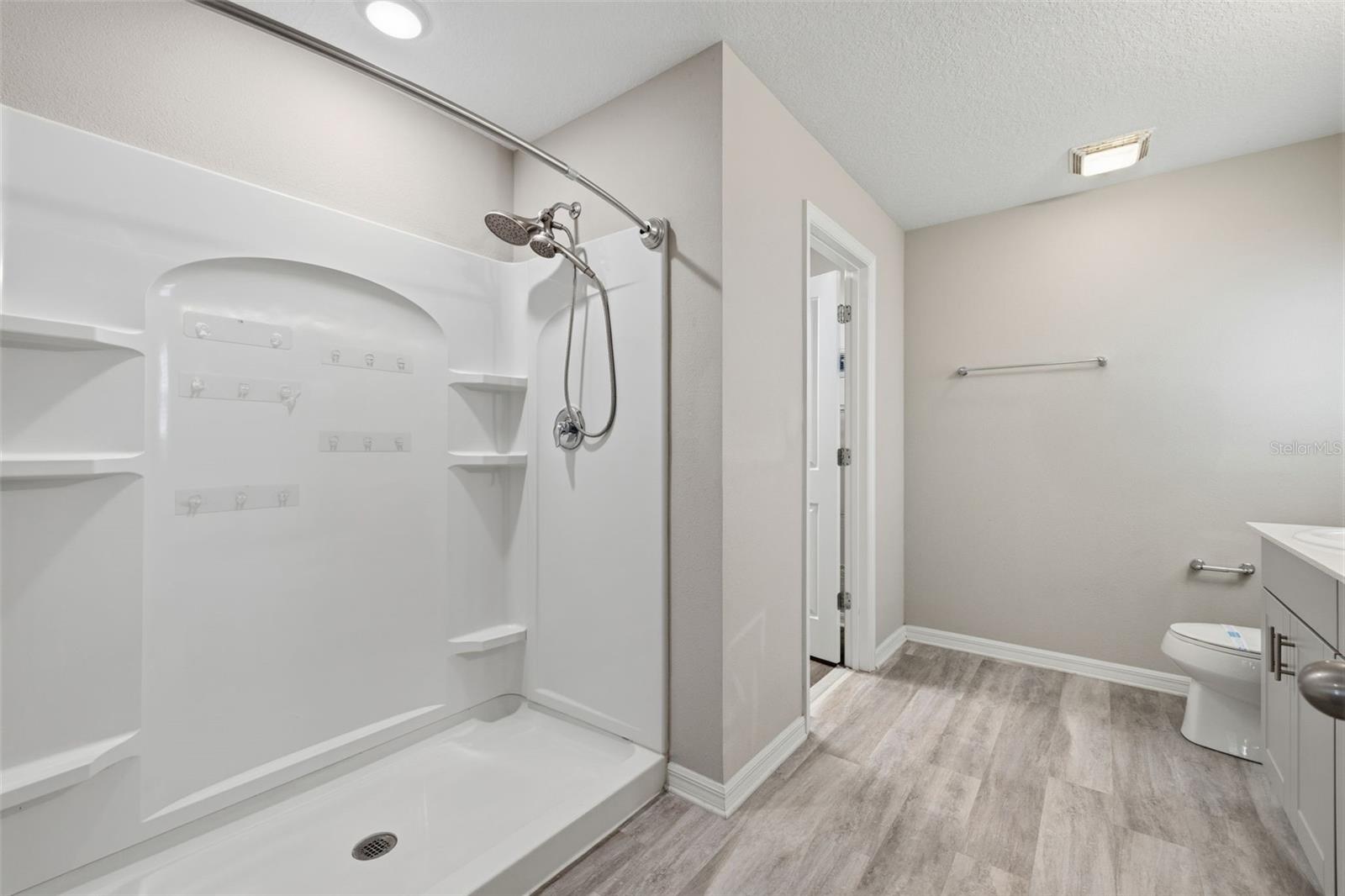 TRIPLE CRK PH 4 VILLAGE I - Residential