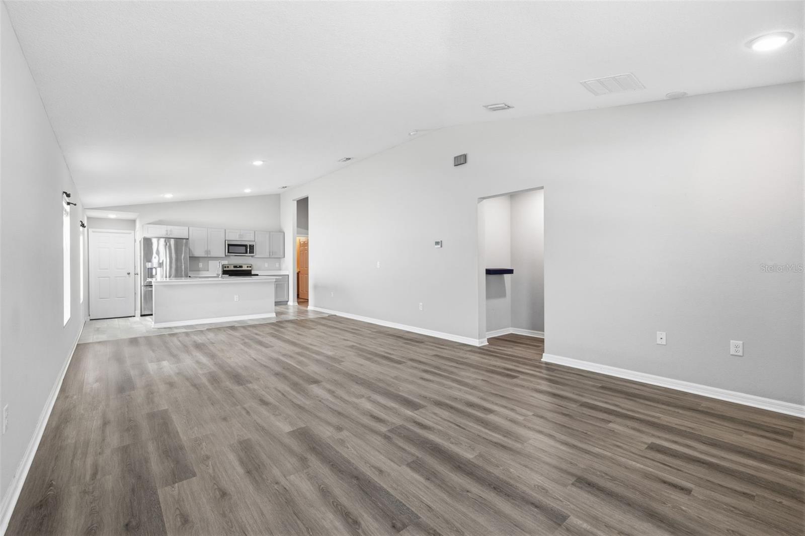 TRIPLE CRK PH 4 VILLAGE I - Residential