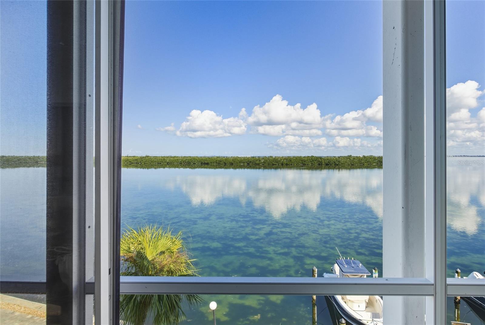 LONGBOAT HARBOUR - Residential
