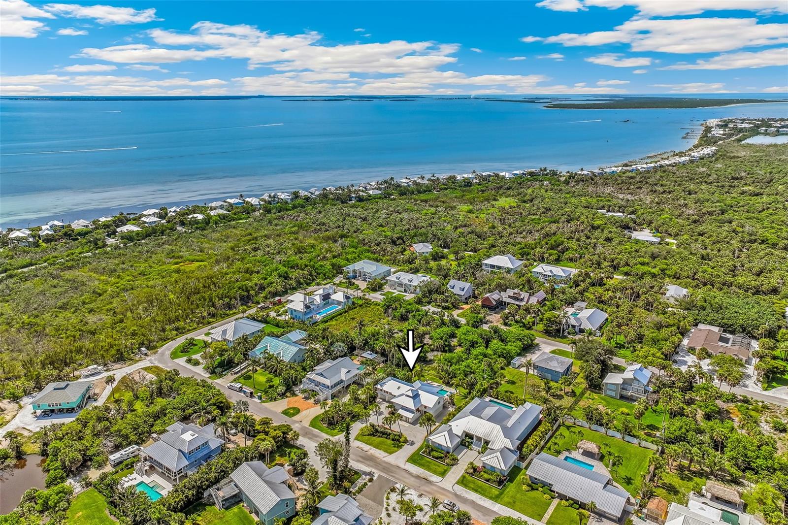 GOLDEN BEACH - Residential