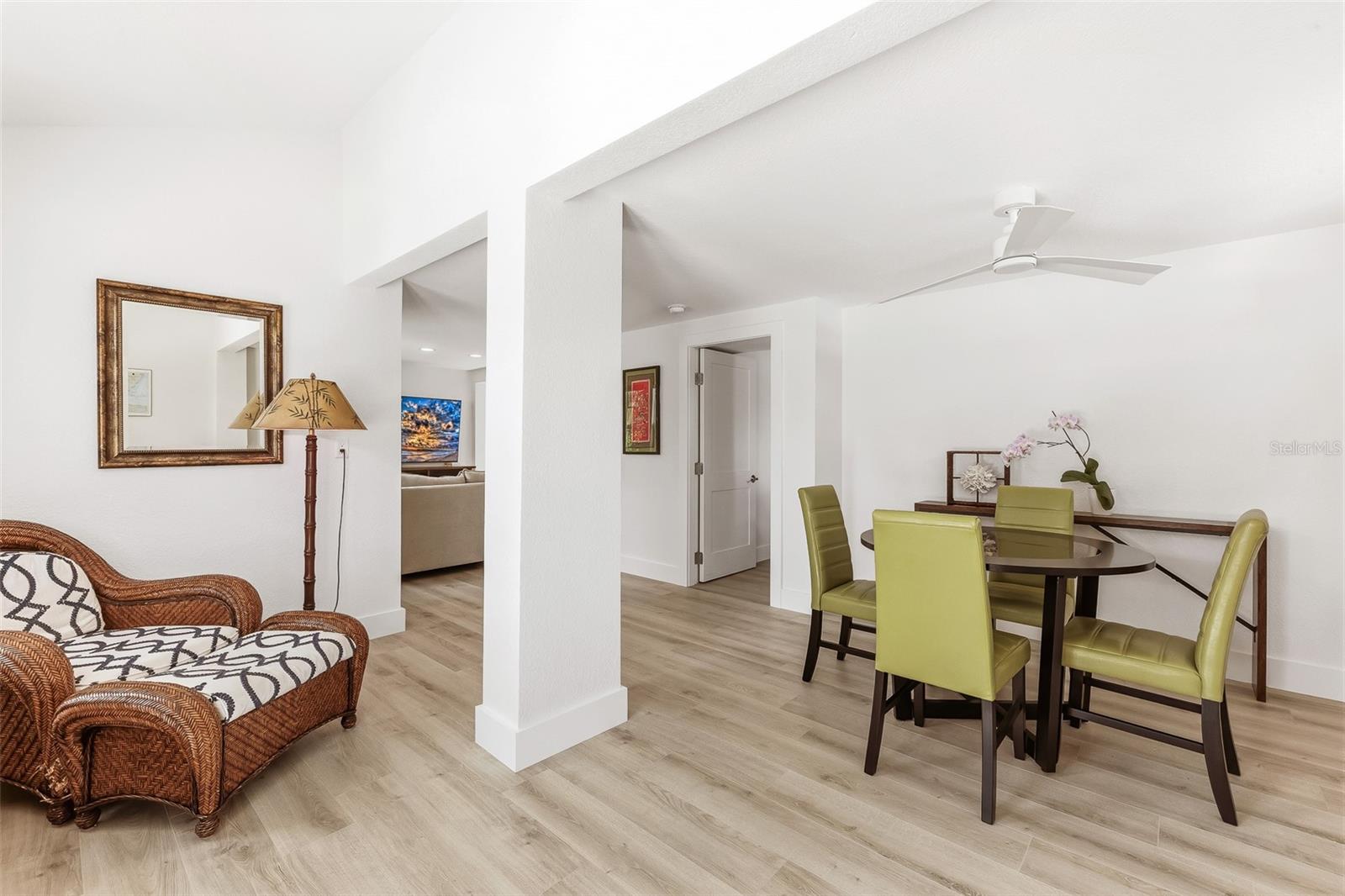 GOLDEN BEACH - Residential