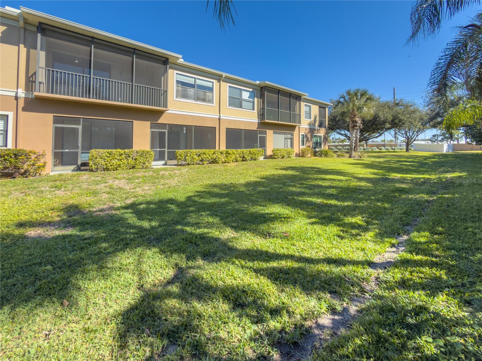 PALMA SOLA TRACE - Residential