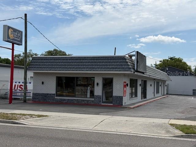 GATEWAY SUB - Commercial Sale