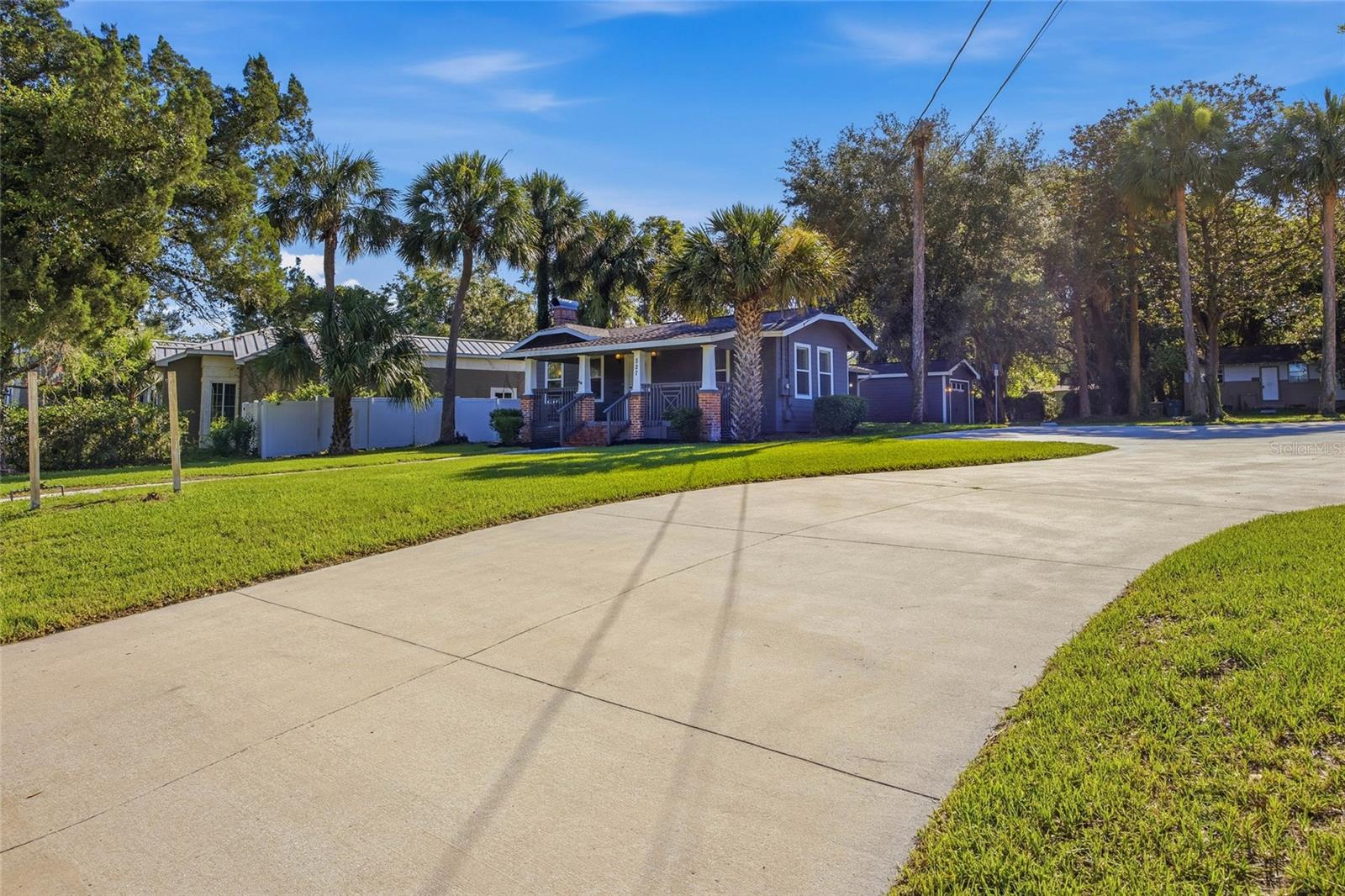 SMITH & DAUGHERTY ADD - Commercial Sale