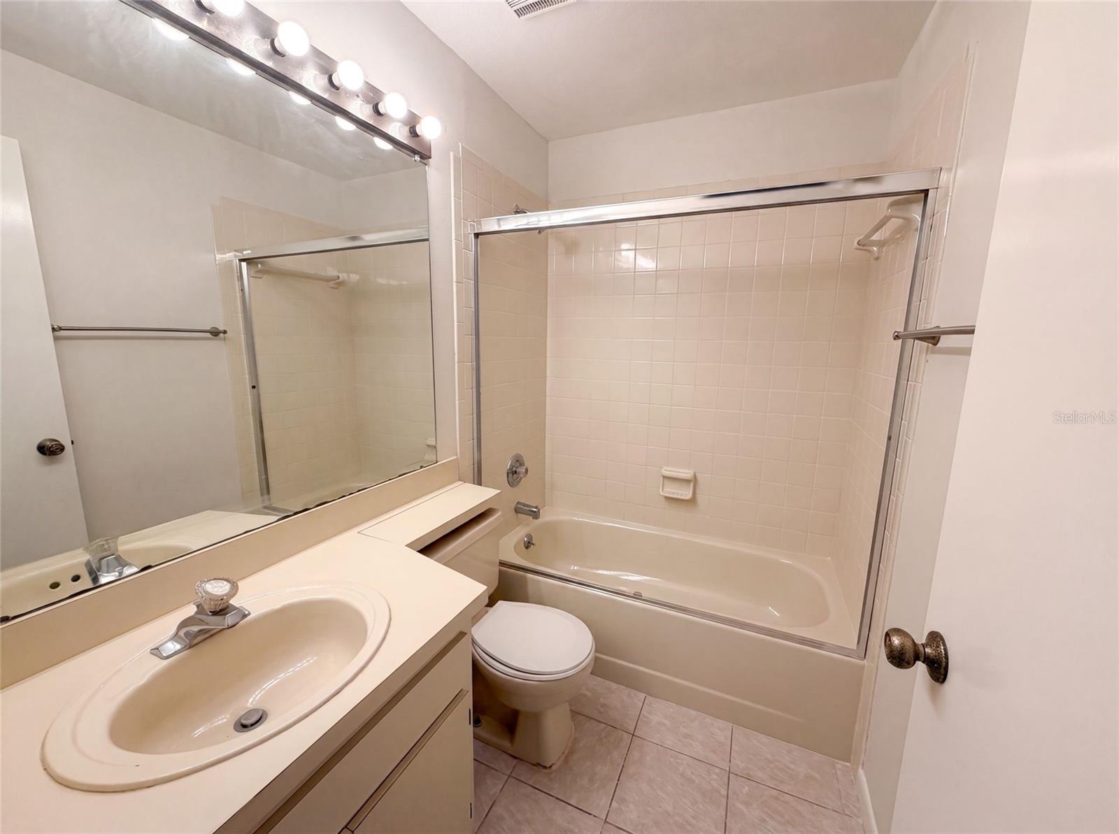 COUNTRYWAY PRCL B TRCT 1 PH - Residential