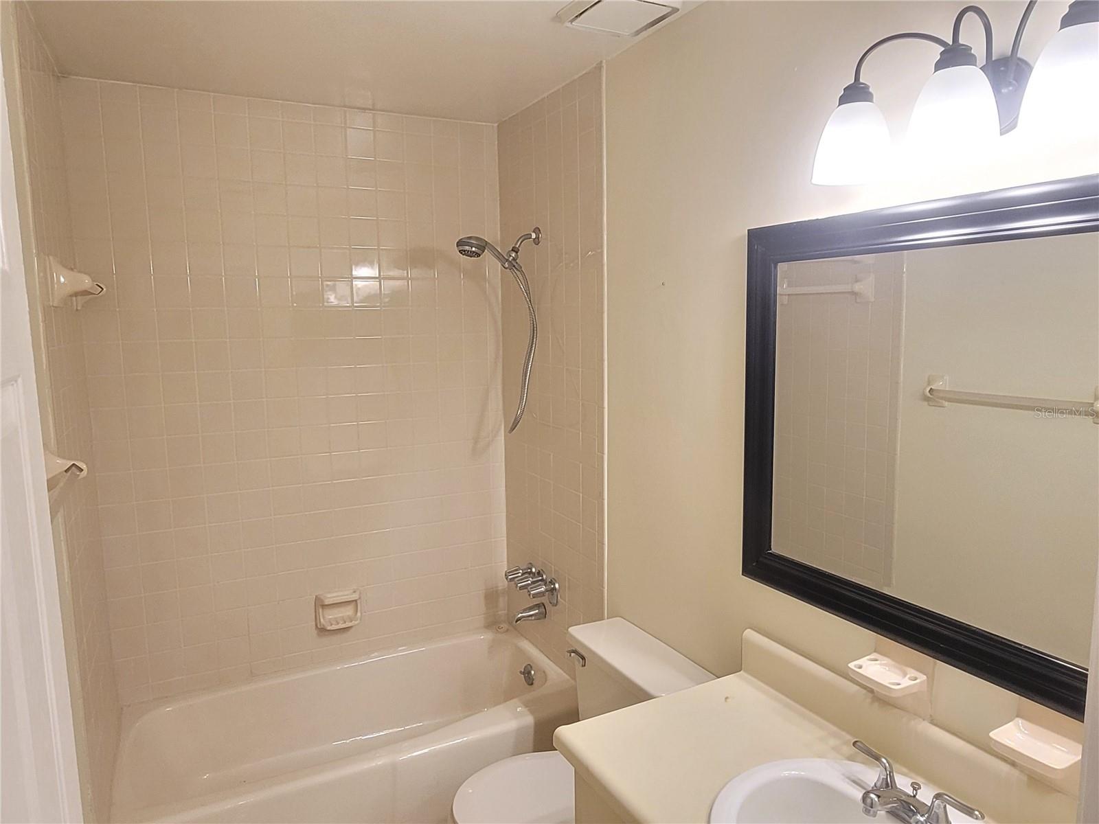 HEATHERWOOD CONDO PH 1 - Residential Lease
