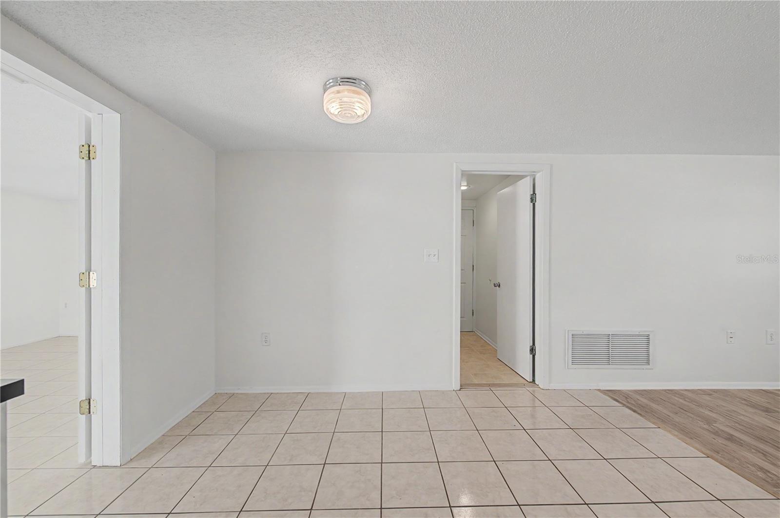 REGENCY PARK - Residential