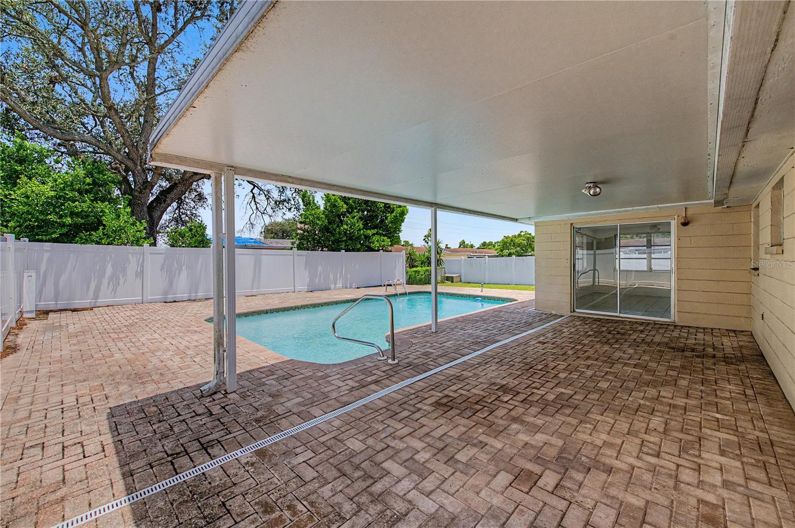 REGENCY PARK - Residential