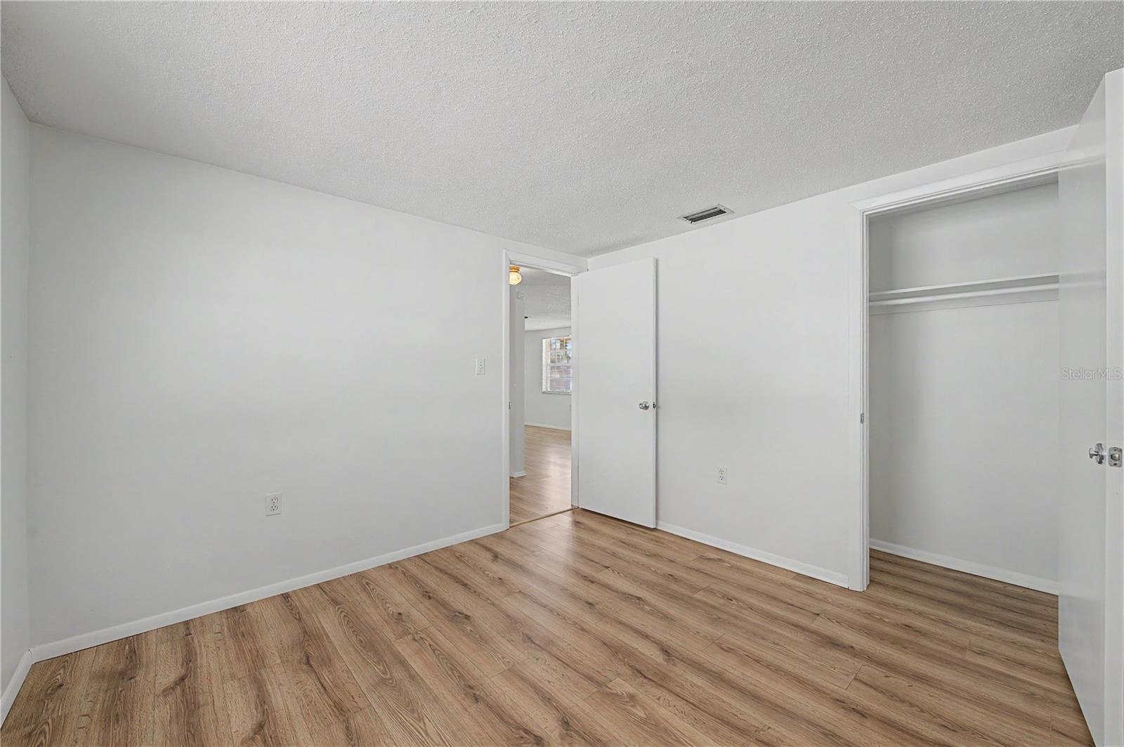 REGENCY PARK - Residential