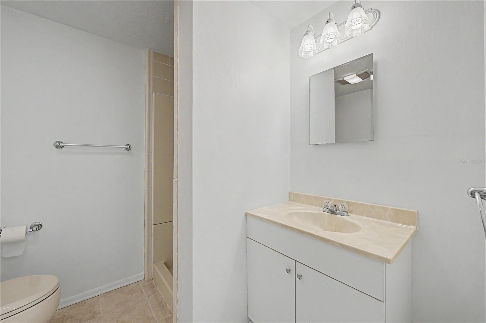 REGENCY PARK - Residential