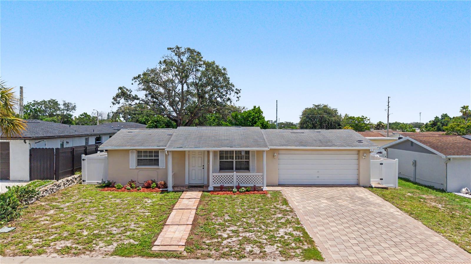 REGENCY PARK - Residential