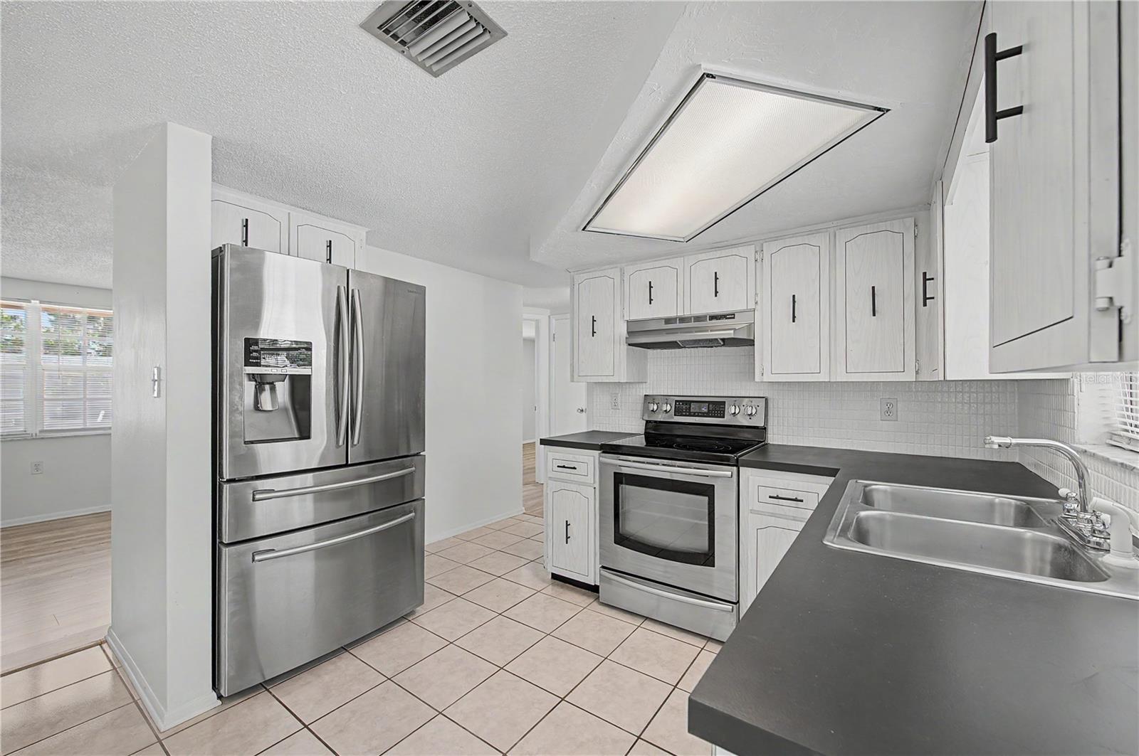REGENCY PARK - Residential