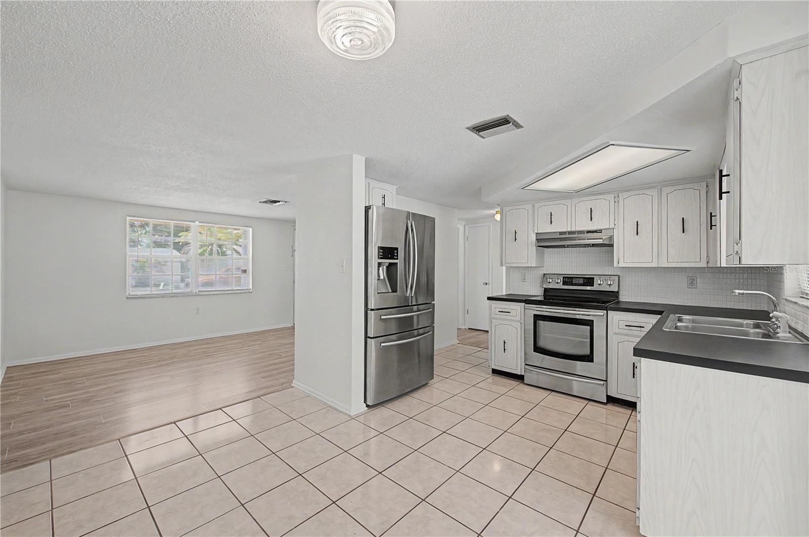 REGENCY PARK - Residential