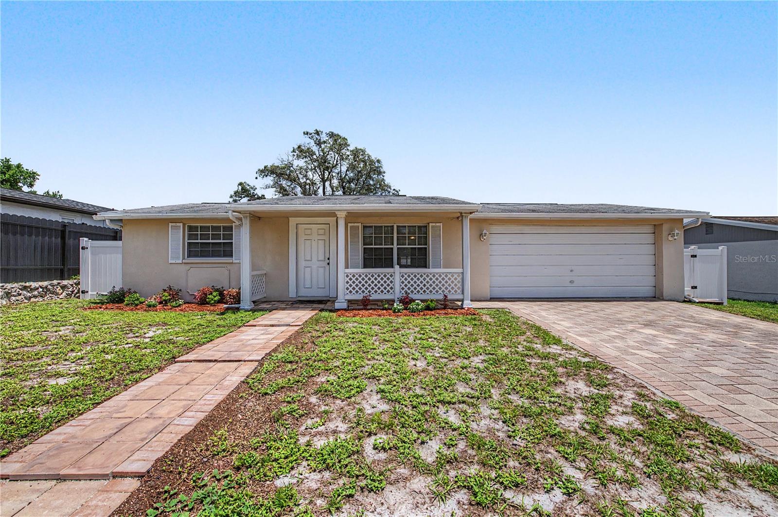 REGENCY PARK - Residential