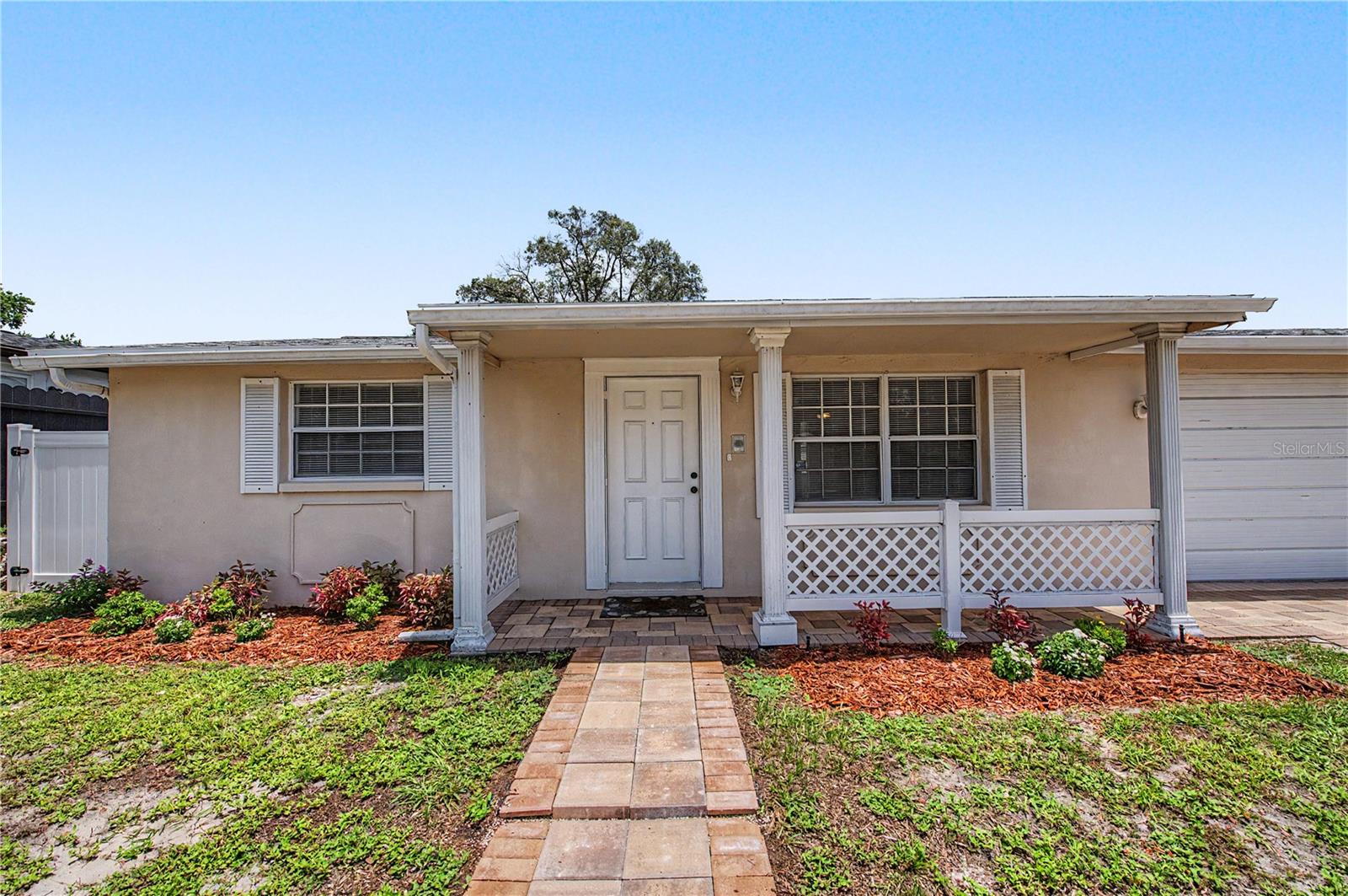 REGENCY PARK - Residential