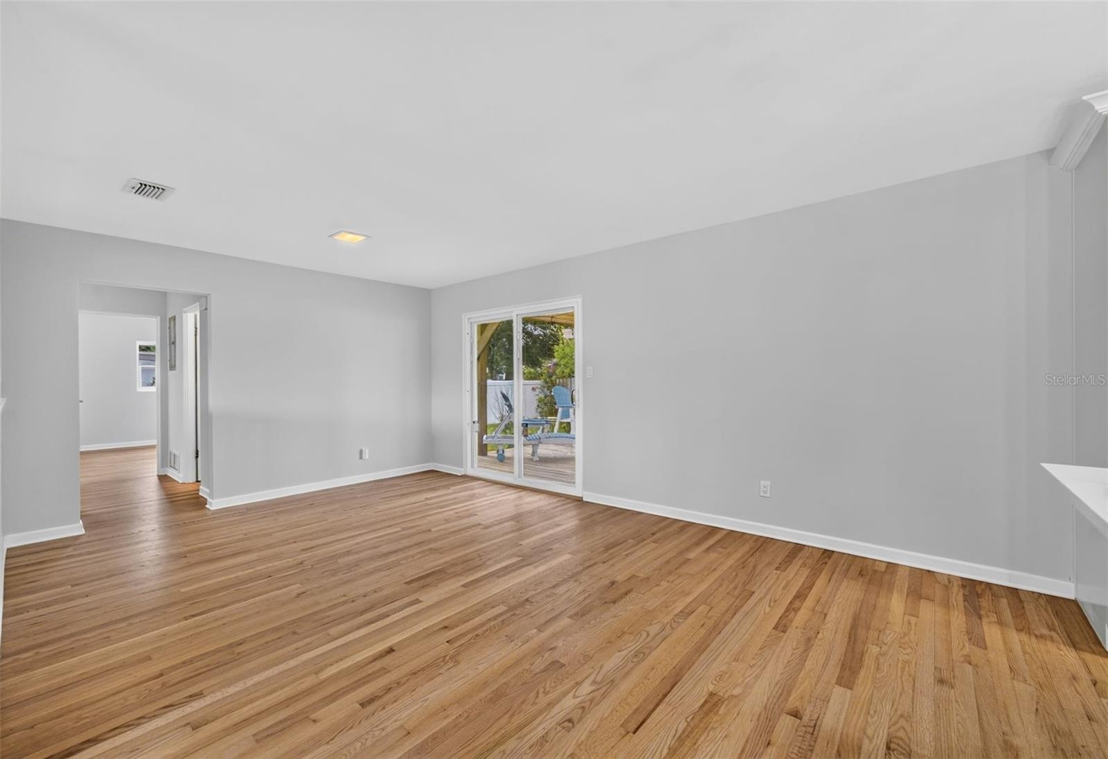 EDGEWATER PARK - Residential