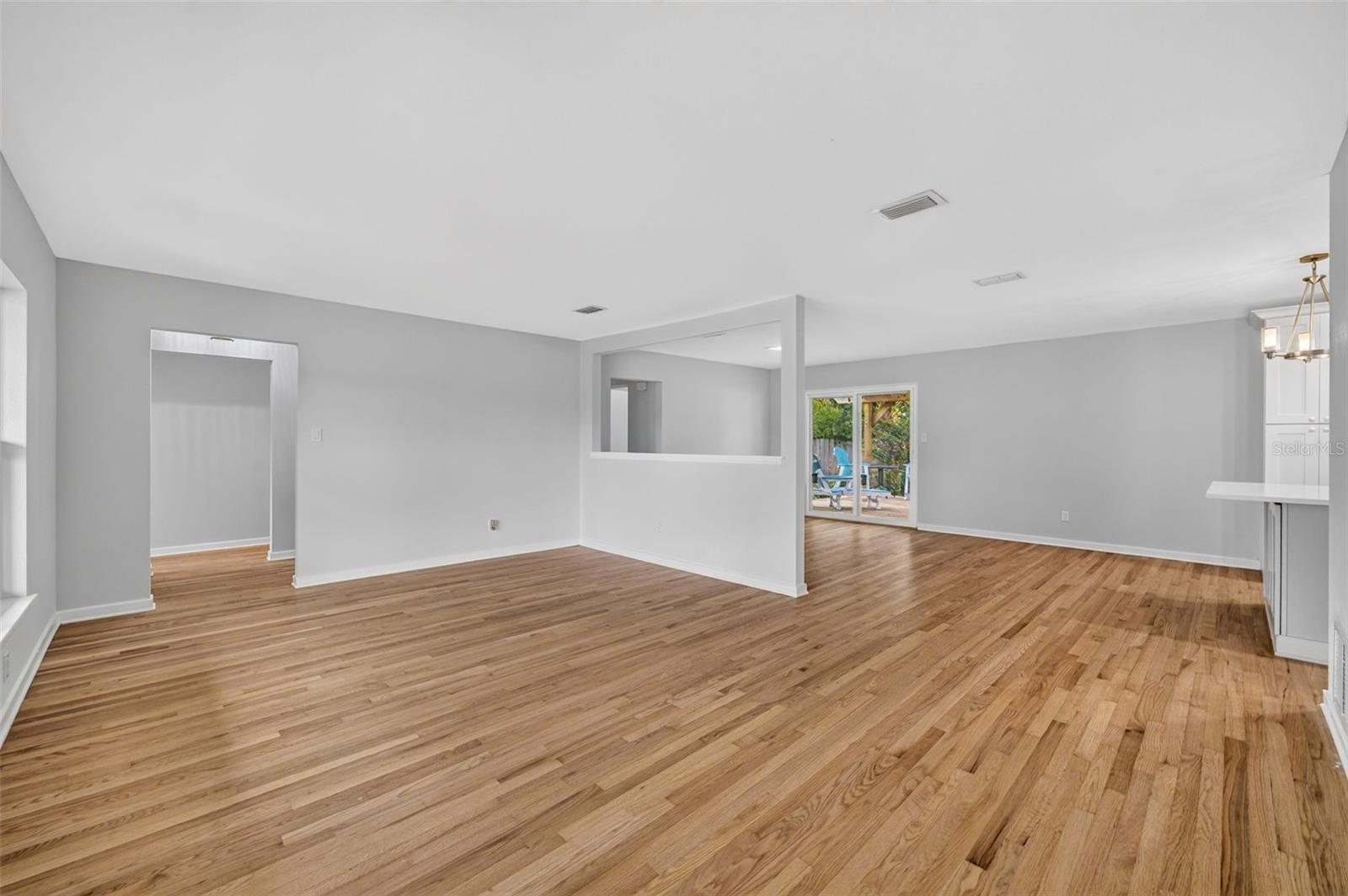 EDGEWATER PARK - Residential