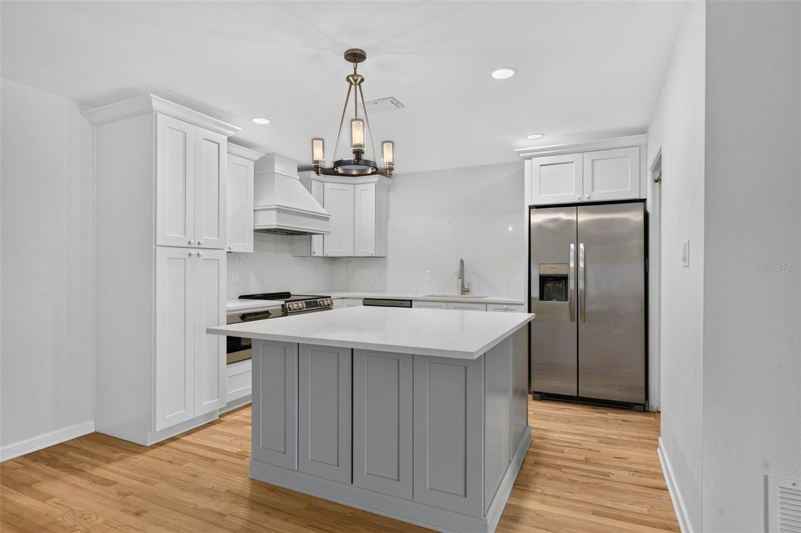 EDGEWATER PARK - Residential
