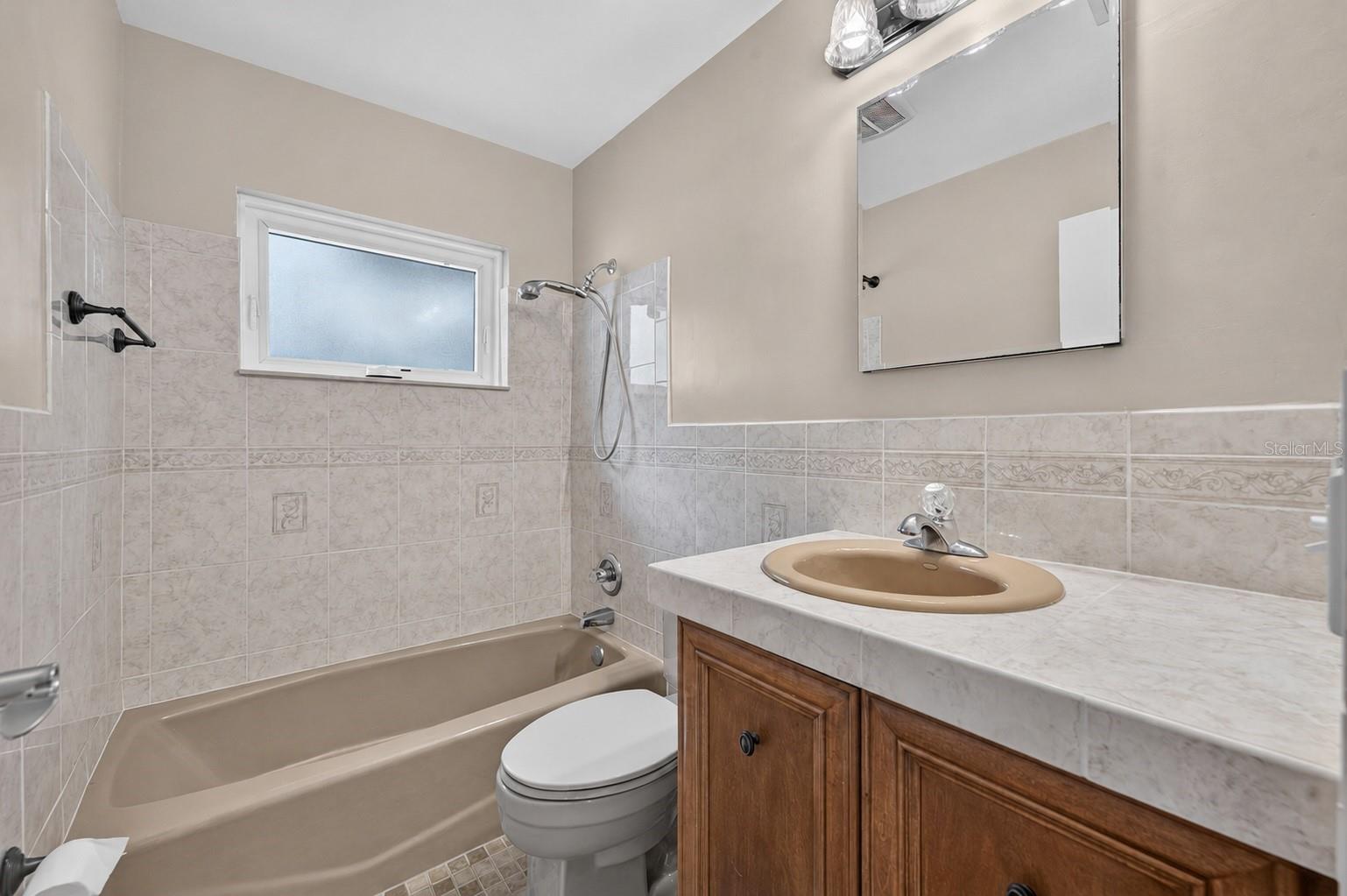 EDGEWATER PARK - Residential