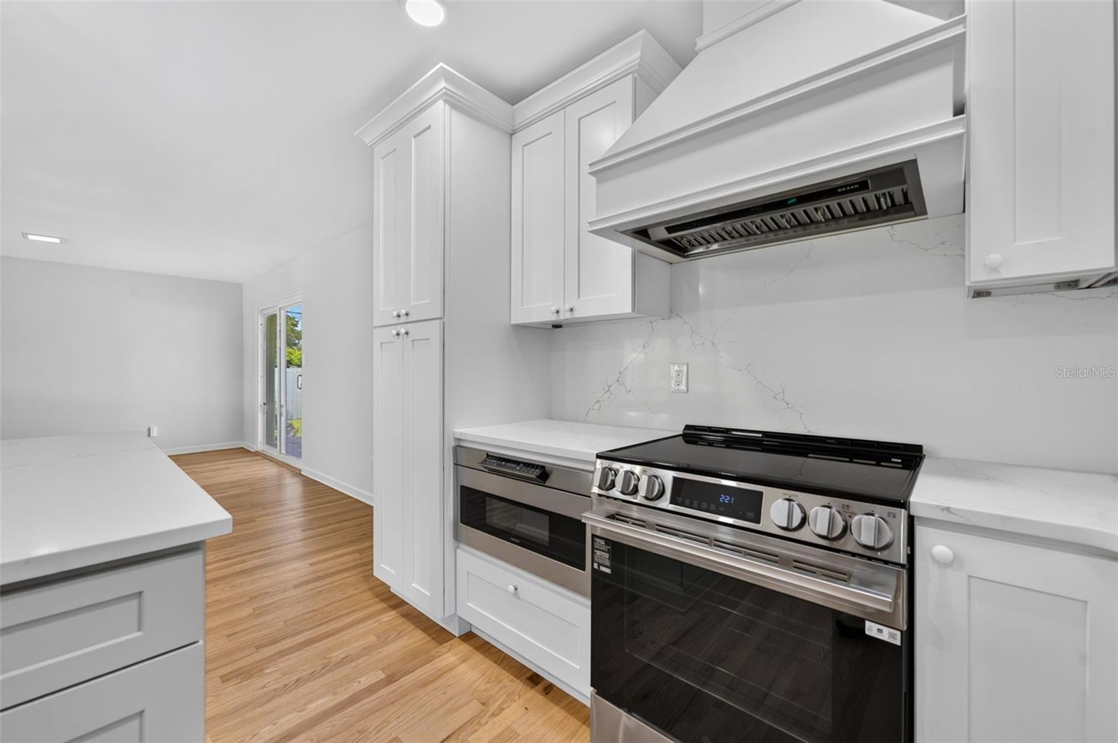 EDGEWATER PARK - Residential