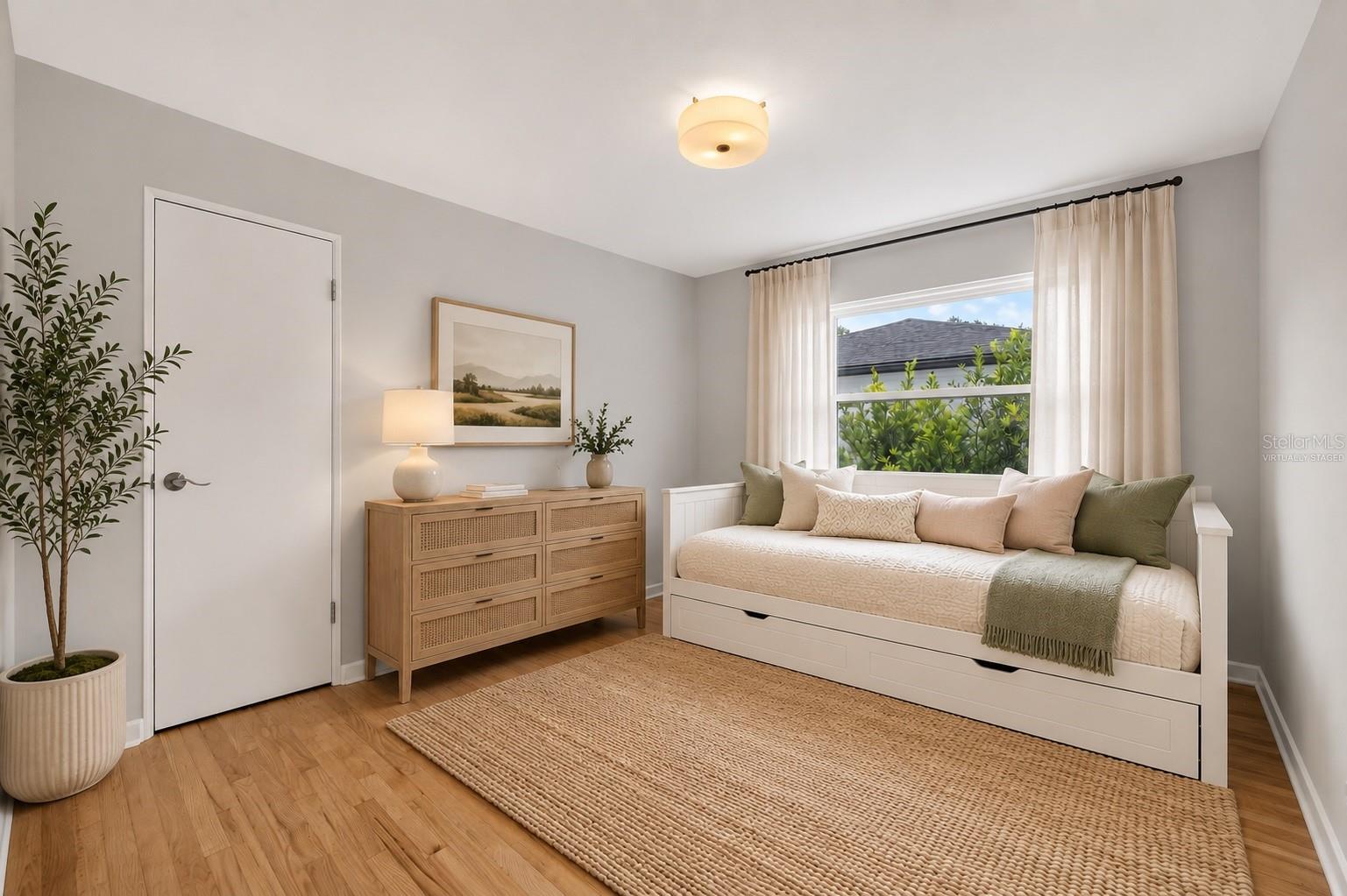 EDGEWATER PARK - Residential