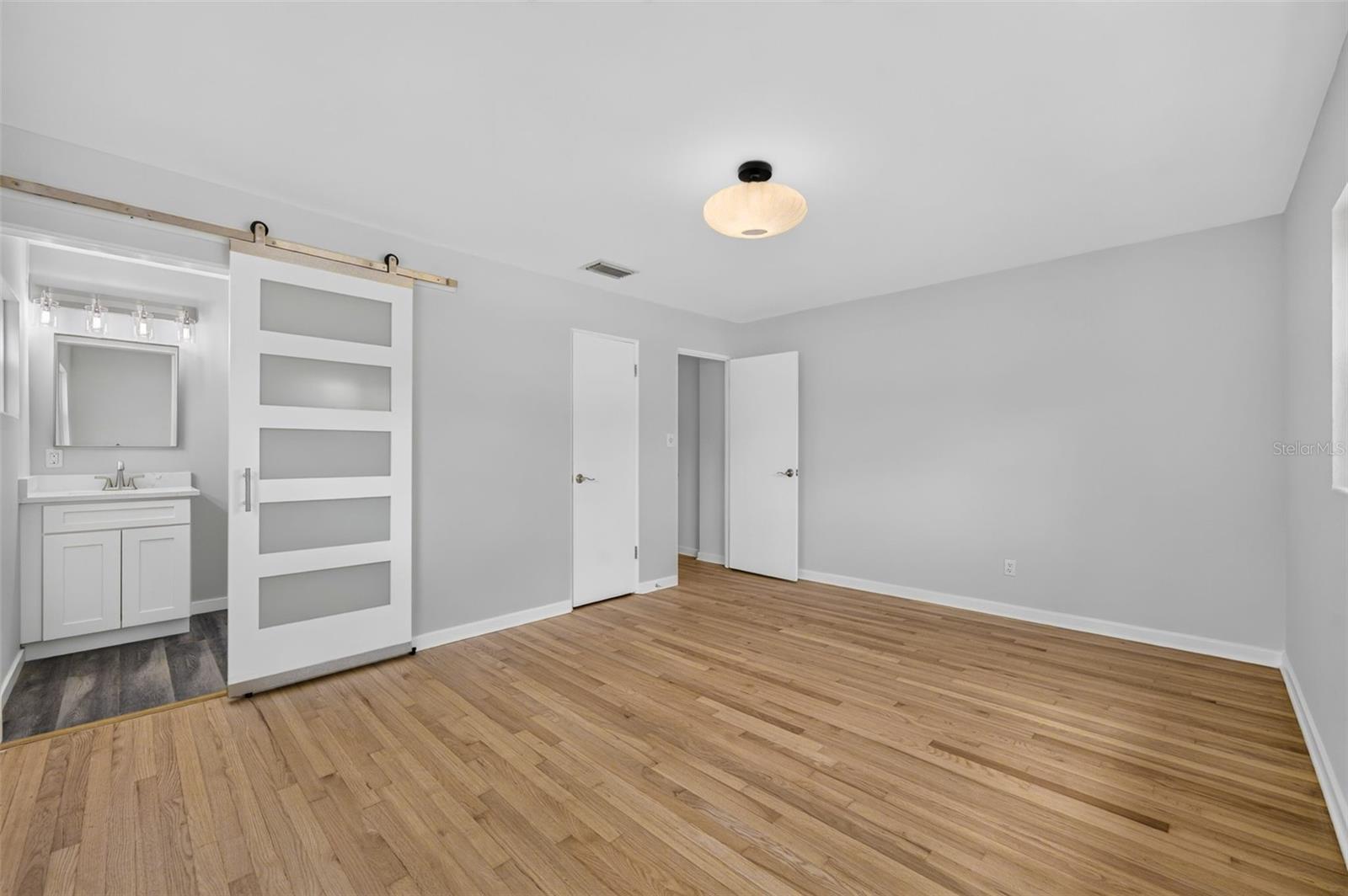 EDGEWATER PARK - Residential