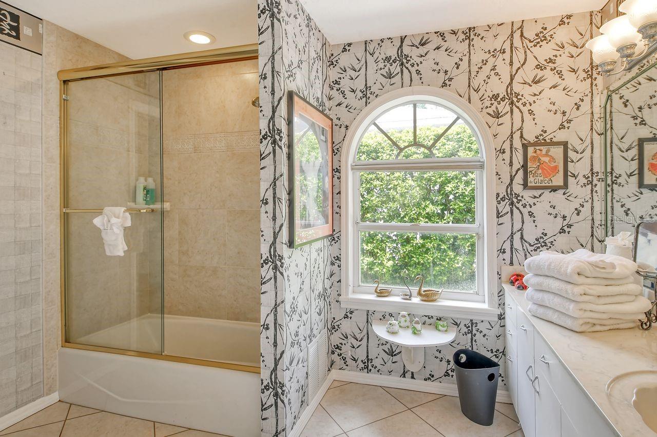 OAK RIDGE - Residential