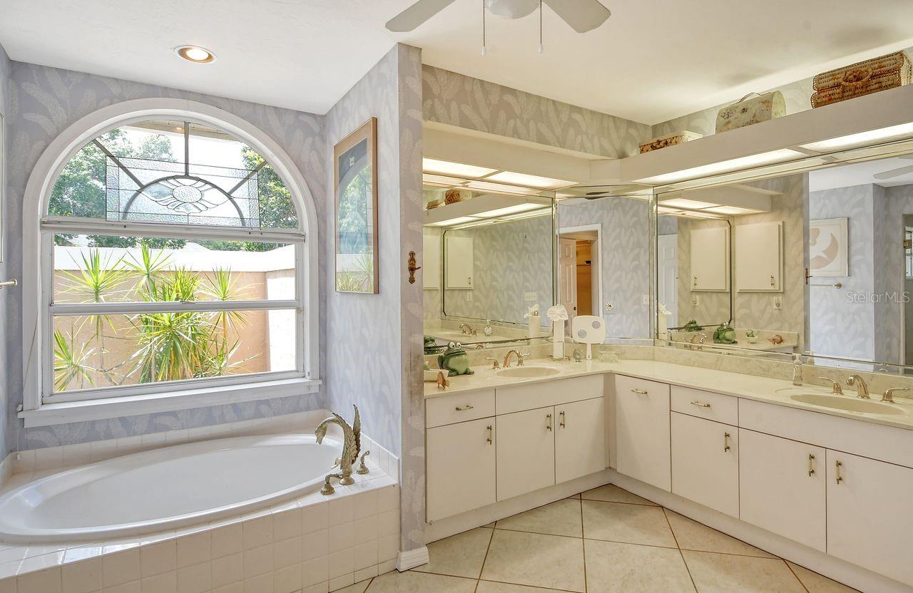 OAK RIDGE - Residential
