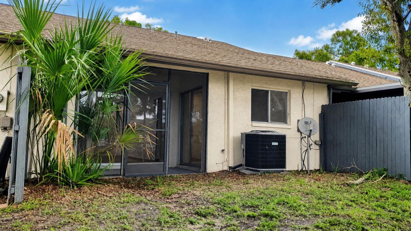 BELLE OAK VILLAS - Residential